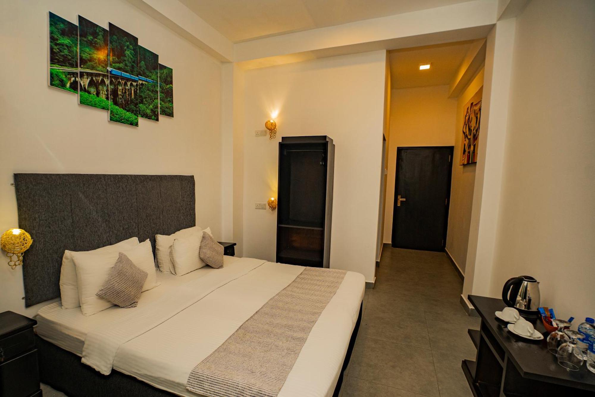 Scenic Bay Weligama Hotel Exterior photo