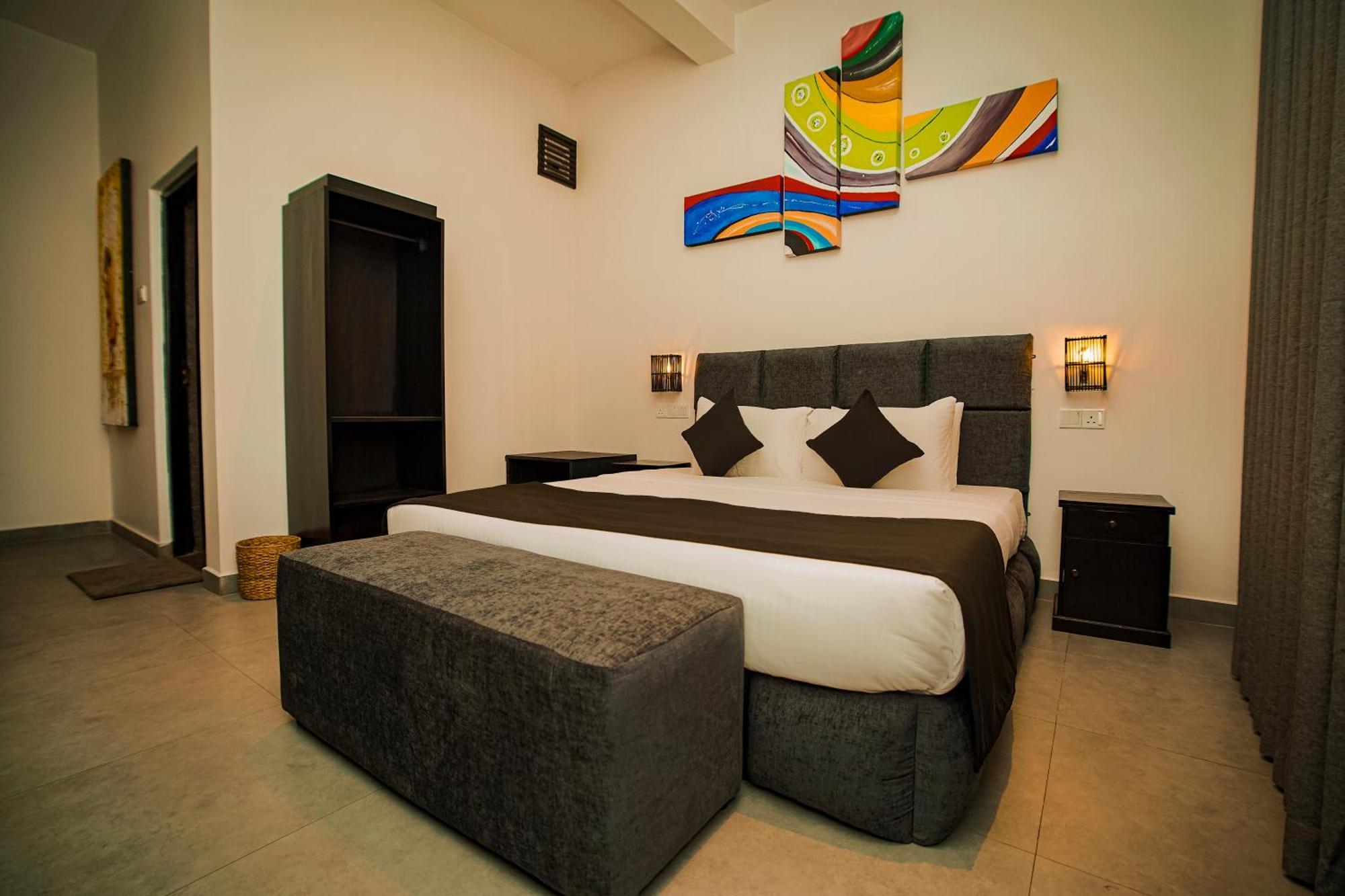 Scenic Bay Weligama Hotel Exterior photo