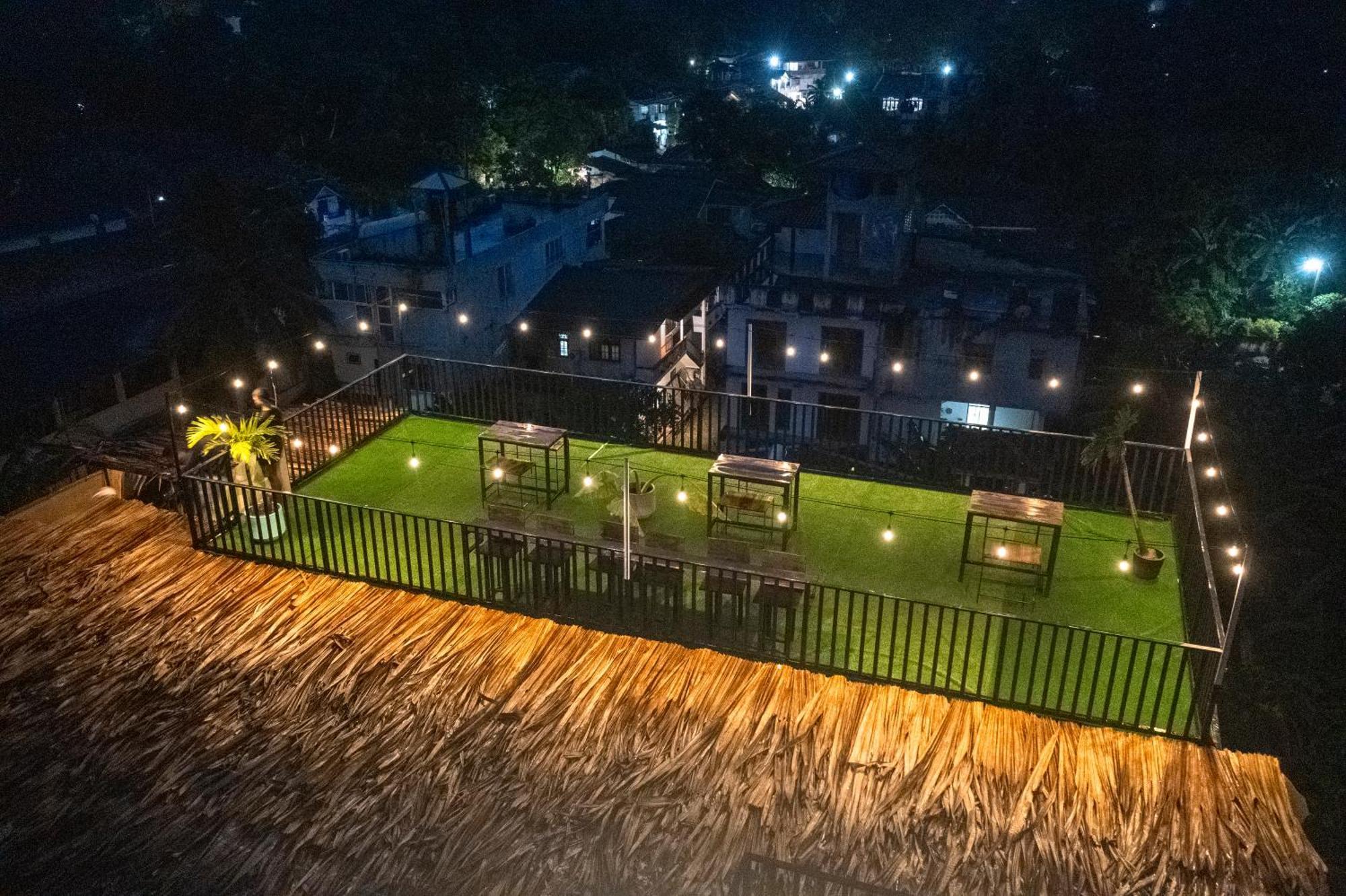 Scenic Bay Weligama Hotel Exterior photo