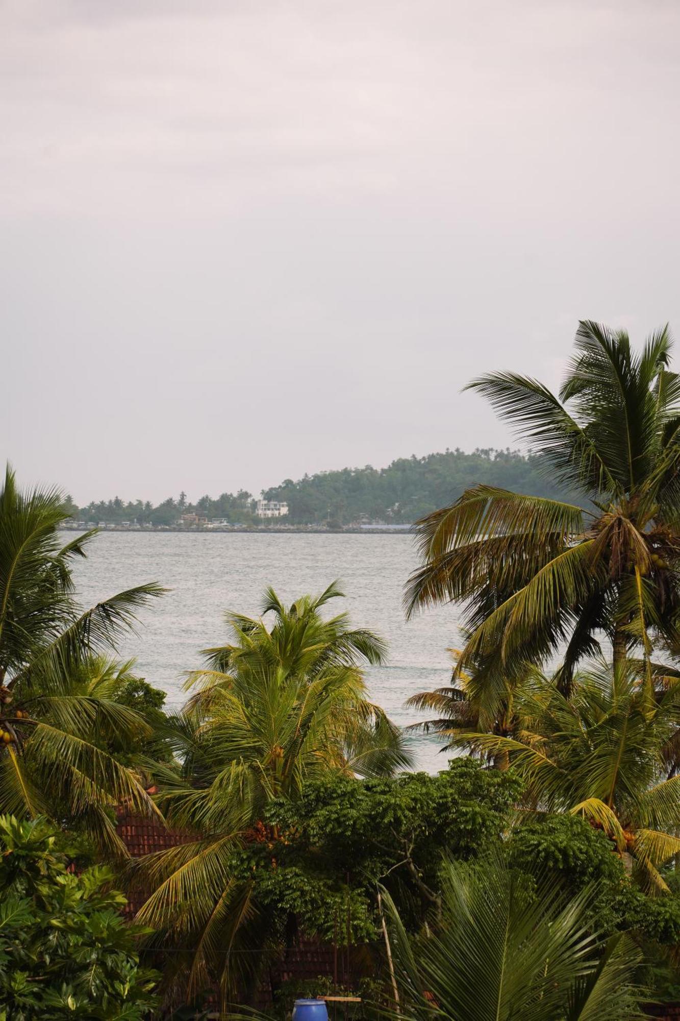 Scenic Bay Weligama Hotel Exterior photo